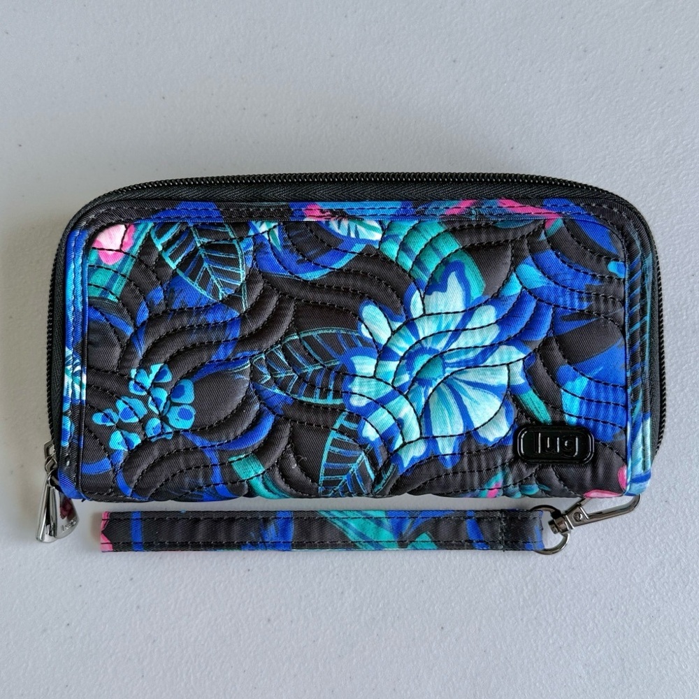 Lug Splits XL Wristlet RFID Wallet Resort Black